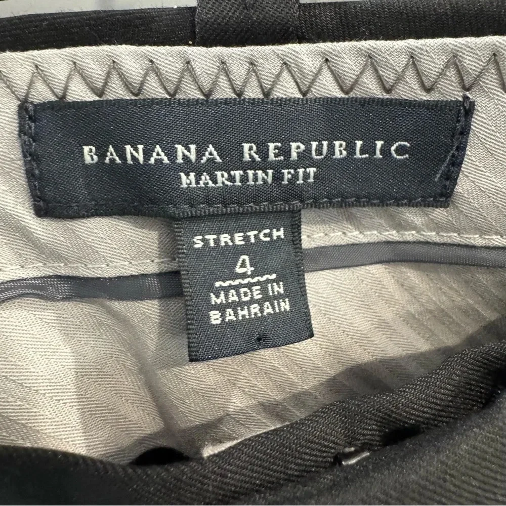Banana Republic NWOT Black Martin Fit Bermuda Shorts size‎ 4